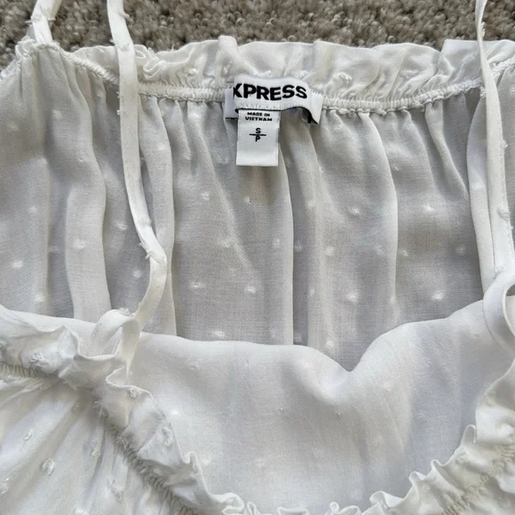 Express White Relaxed Ruffled Camisole - Picture 9 of 11